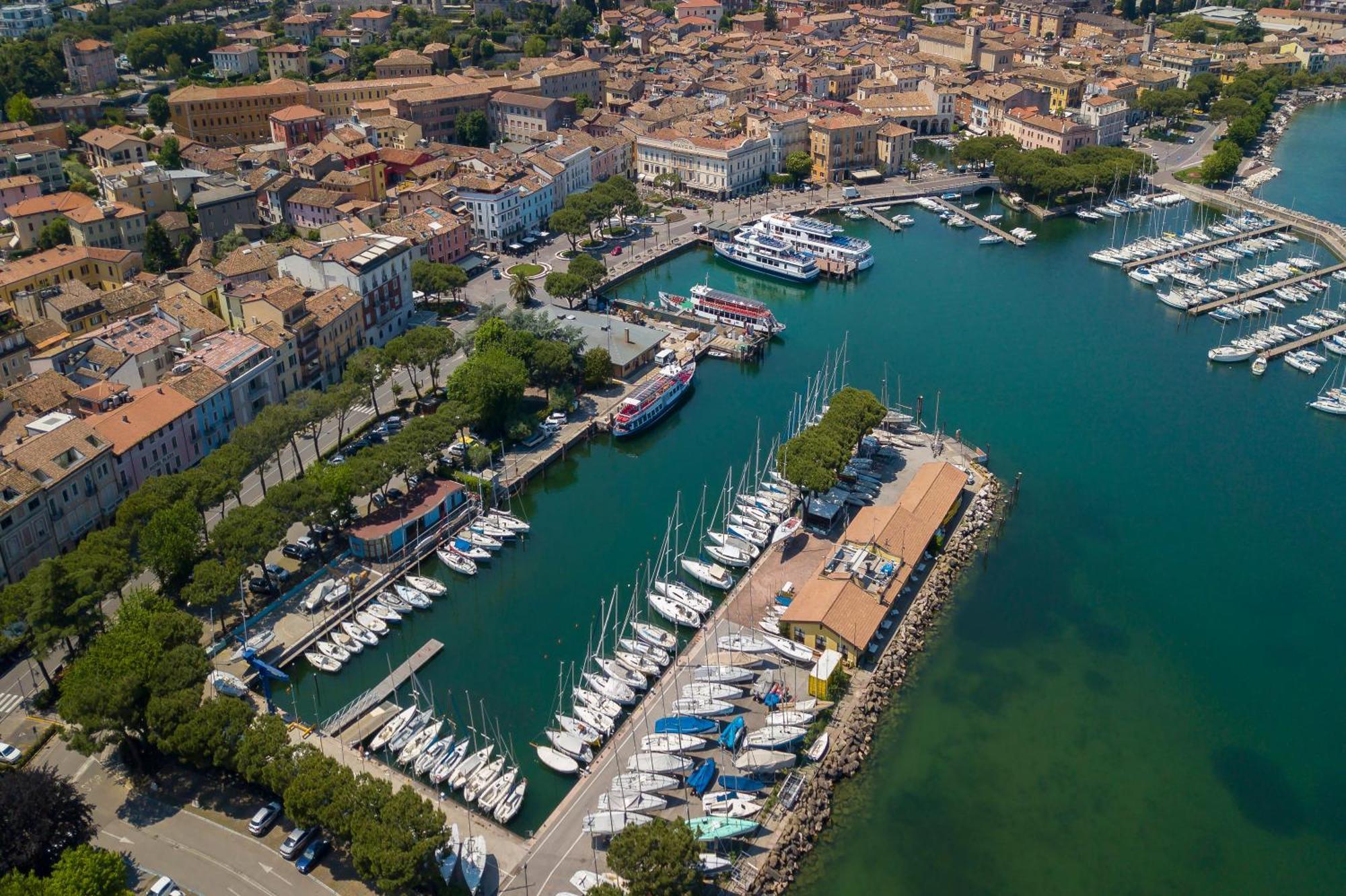 Villa Mimosa - Appartamento 1 - Happy Rentals Desenzano del Garda Exterior photo